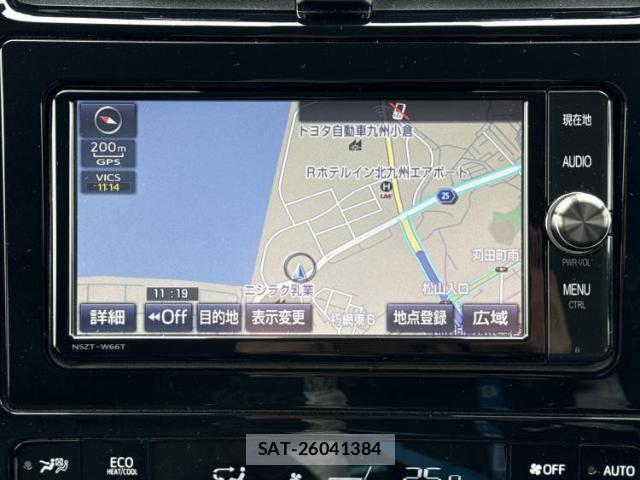 Toyota PRIUS 2017-02 8225272-9