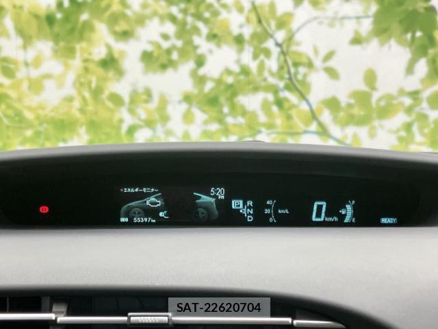 Toyota PRIUS 2015-05 8225304-13
