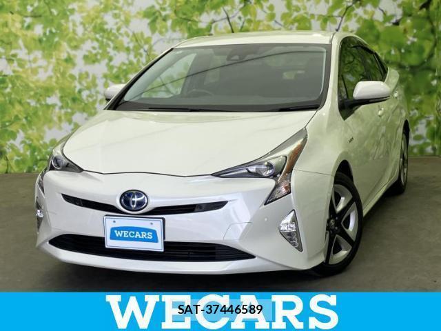 Toyota PRIUS 2016-01 8225375-0