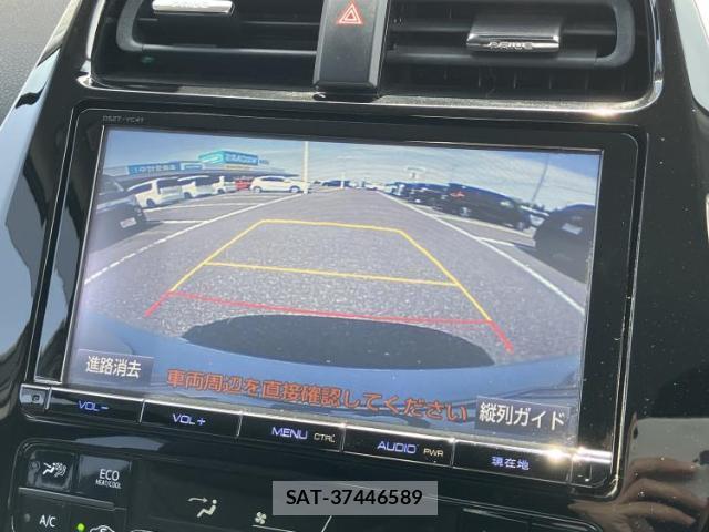 Toyota PRIUS 2016-01 8225375-12