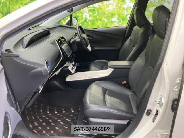 Toyota PRIUS 2016-01 8225375-5