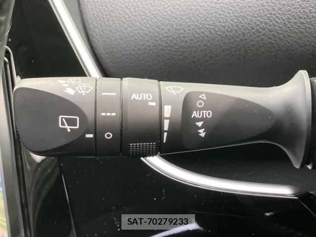 Toyota PRIUS 2017-11 8225376-15