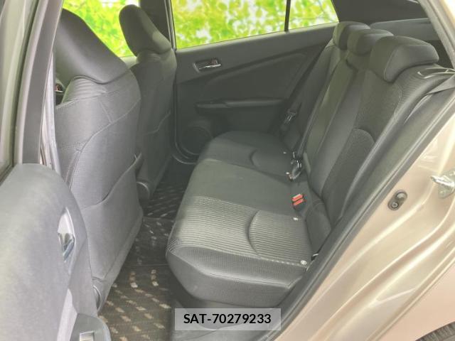 Toyota PRIUS 2017-11 8225376-6
