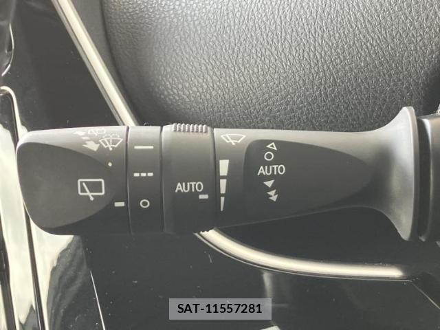Toyota PRIUS 2016-09 8225387-14