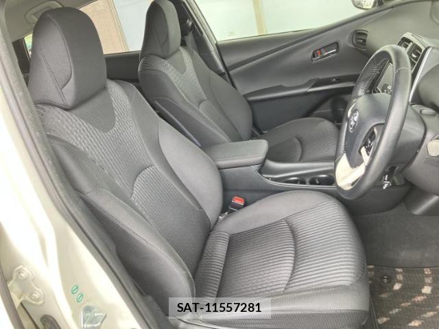 Toyota PRIUS 2016-09 8225387-3