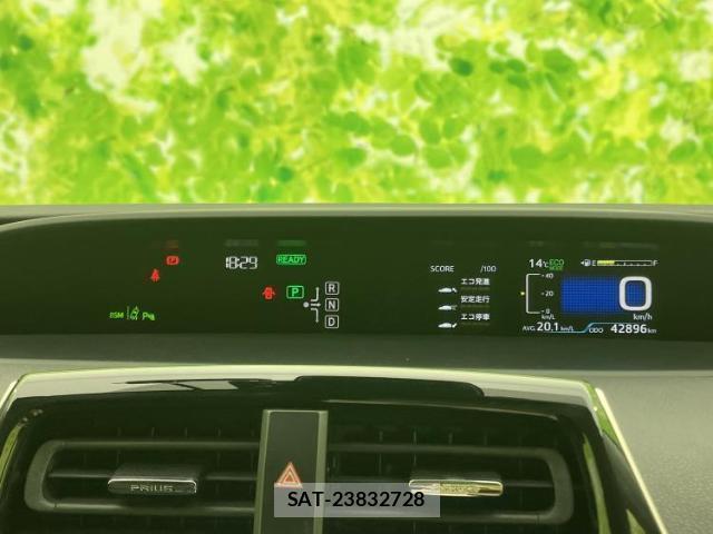 Toyota PRIUS 2017-06 8225394-14