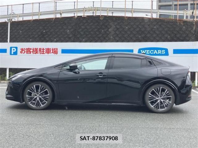 Toyota PRIUS 2024-03 8225401-1