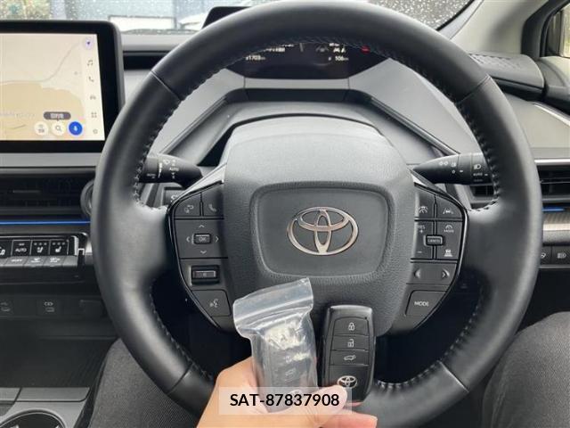 Toyota PRIUS 2024-03 8225401-13