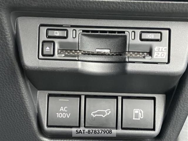 Toyota PRIUS 2024-03 8225401-14