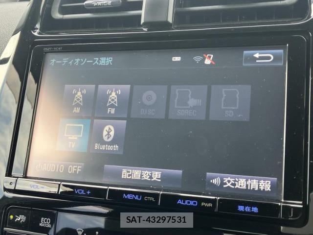 Toyota PRIUS 2016-04 8225402-10