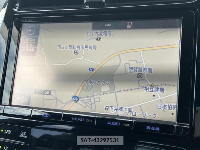 Toyota PRIUS 2016-04 8225402-9