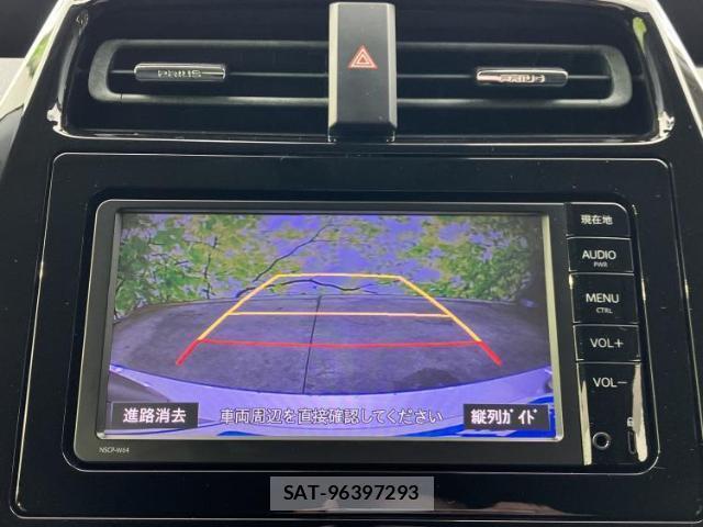 Toyota PRIUS 2016-05 8225471-12
