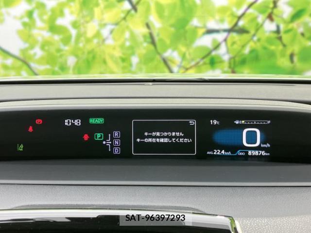 Toyota PRIUS 2016-05 8225471-13