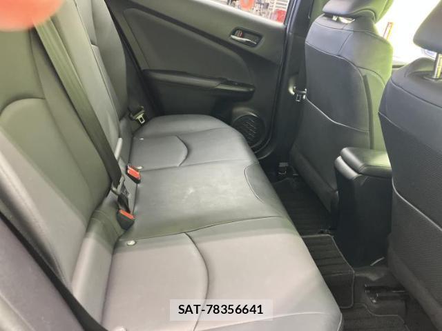 Toyota PRIUS 2016-01 8225504-4