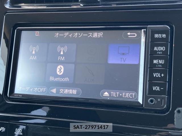 Toyota PRIUS 2016-10 8225521-10