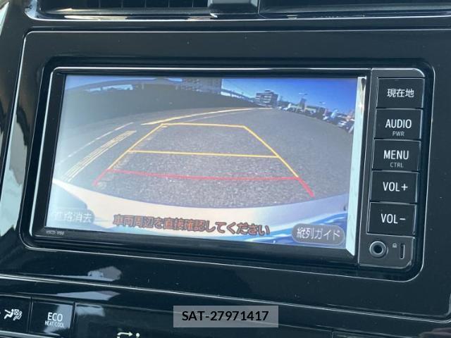 Toyota PRIUS 2016-10 8225521-12