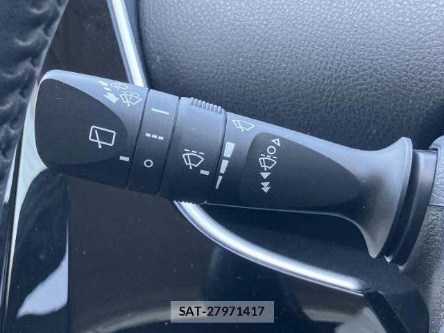Toyota PRIUS 2016-10 8225521-16