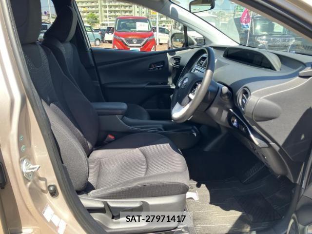 Toyota PRIUS 2016-10 8225521-3
