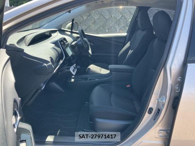 Toyota PRIUS 2016-10 8225521-5