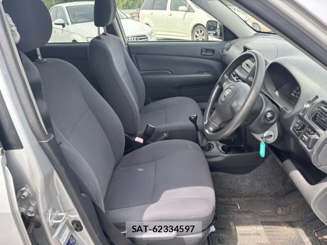 Toyota PROBOX WAGON 2013-07 8222787-9
