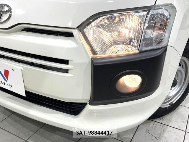 Toyota PROBOX 2021-06 8216107-12