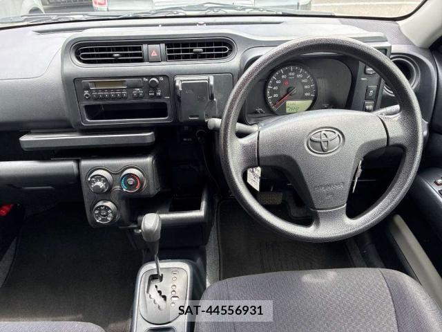 Toyota PROBOX 2022-07 8216394-2
