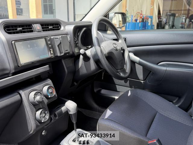 Toyota PROBOX 2020-01 8216719-1