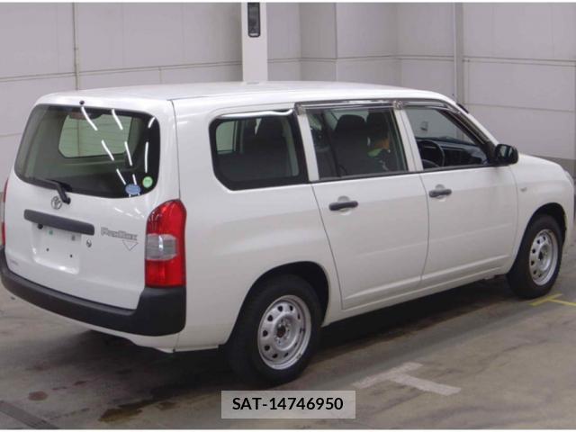 Toyota PROBOX 2020-05 8217461-1