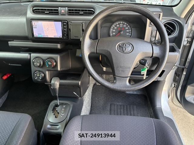 Toyota PROBOX 2017-04 8221117-12