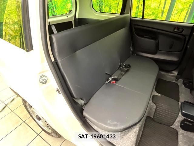 Toyota PROBOX 2022-06 8222748-8