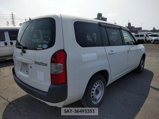 Toyota PROBOX 2017-07 8224914-2