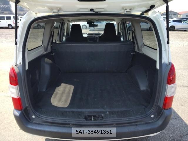 Toyota PROBOX 2017-07 8224914-5
