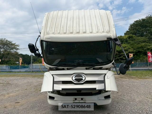 Hino PROFIA 2017-12 8221384-2