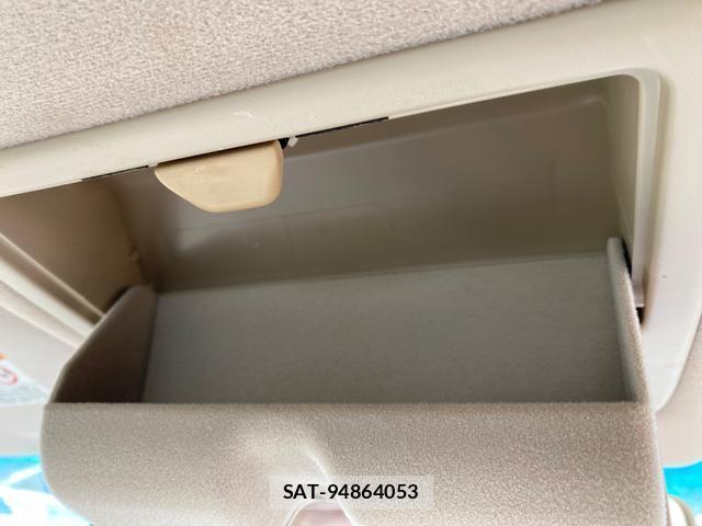Toyota PROGRES 1999-06 8224638-17