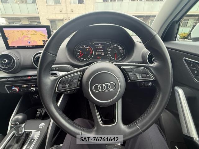 Audi Q2 2017-07 8217217-19
