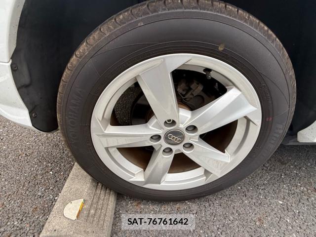 Audi Q2 2017-07 8217217-5