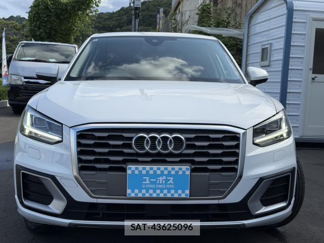 Audi Q2 2018-09 8220918-5