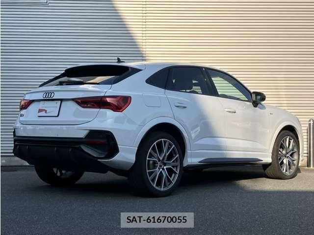Audi Q3 2024-08 8218388-6