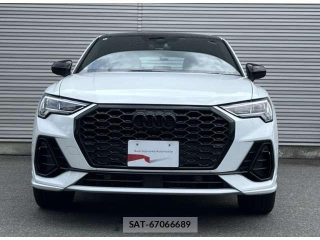 Audi Q3 2024-09 8218389-3