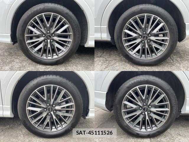 Audi Q3 2024-12 8221743-8