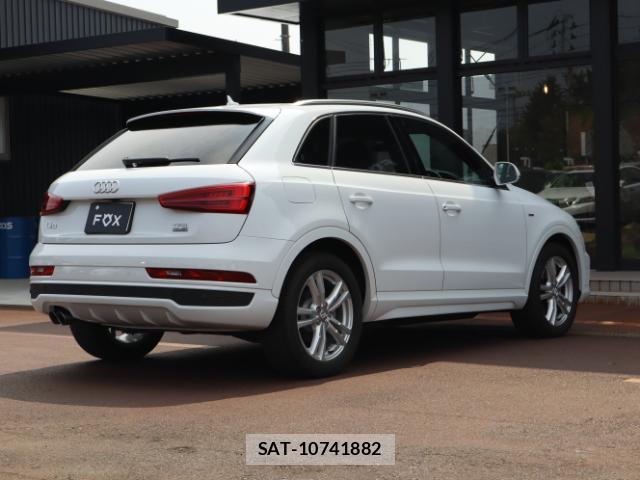 Audi Q3 2019-06 8216195-1