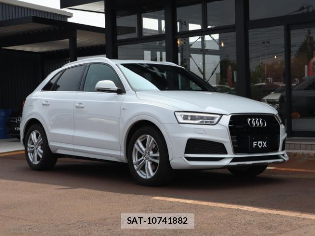 Audi Q3 2019-06 8216195-13