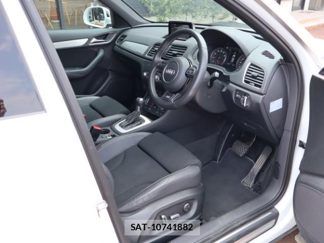 Audi Q3 2019-06 8216195-17