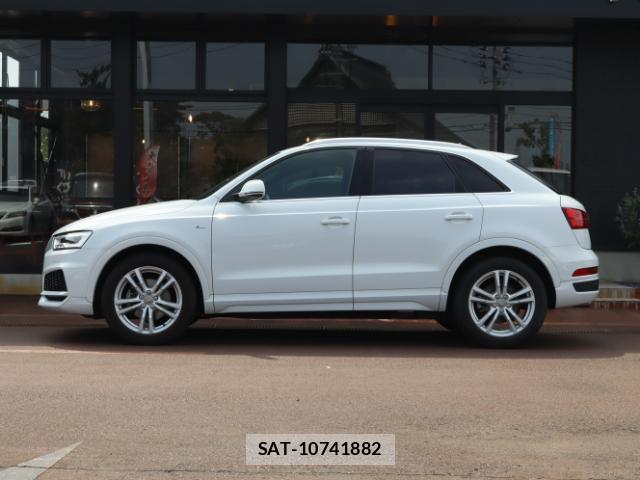 Audi Q3 2019-06 8216195-2