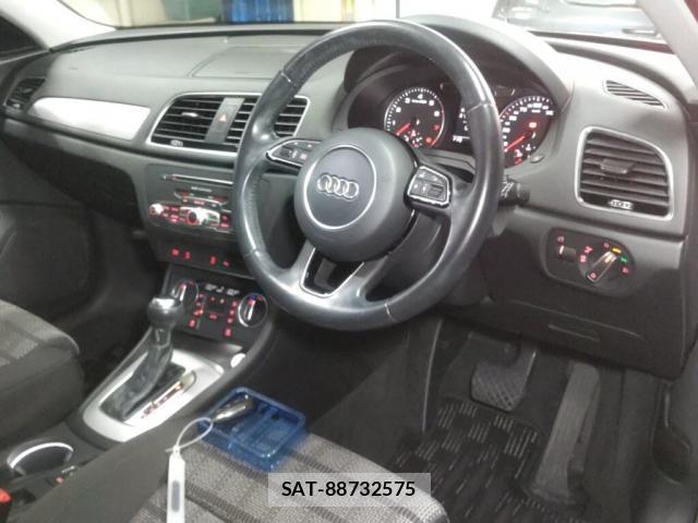 Audi Q3 2016-10 8218889-2