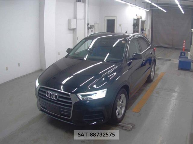Audi Q3 2016-10 8218889-3