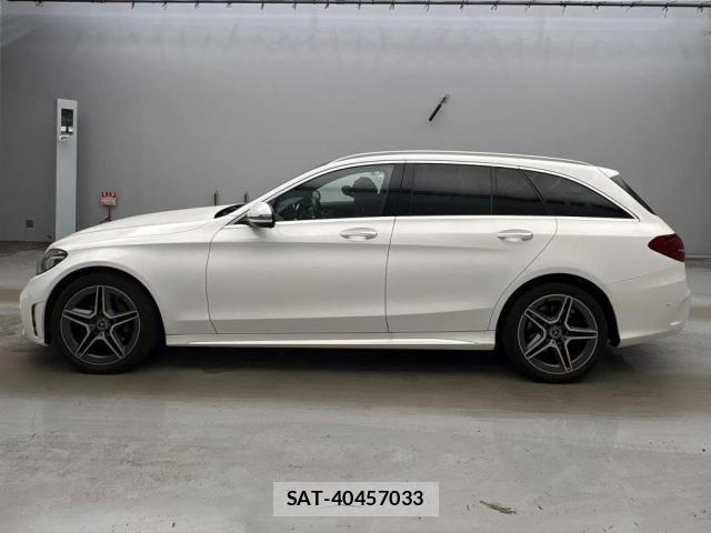 Audi Q3 2016-01 8219053-13