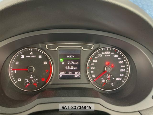 Audi Q3 2012-11 8219766-11