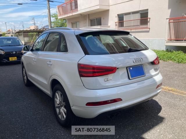 Audi Q3 2012-11 8219766-12
