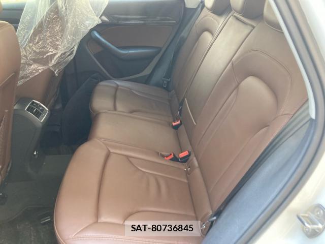 Audi Q3 2012-11 8219766-9